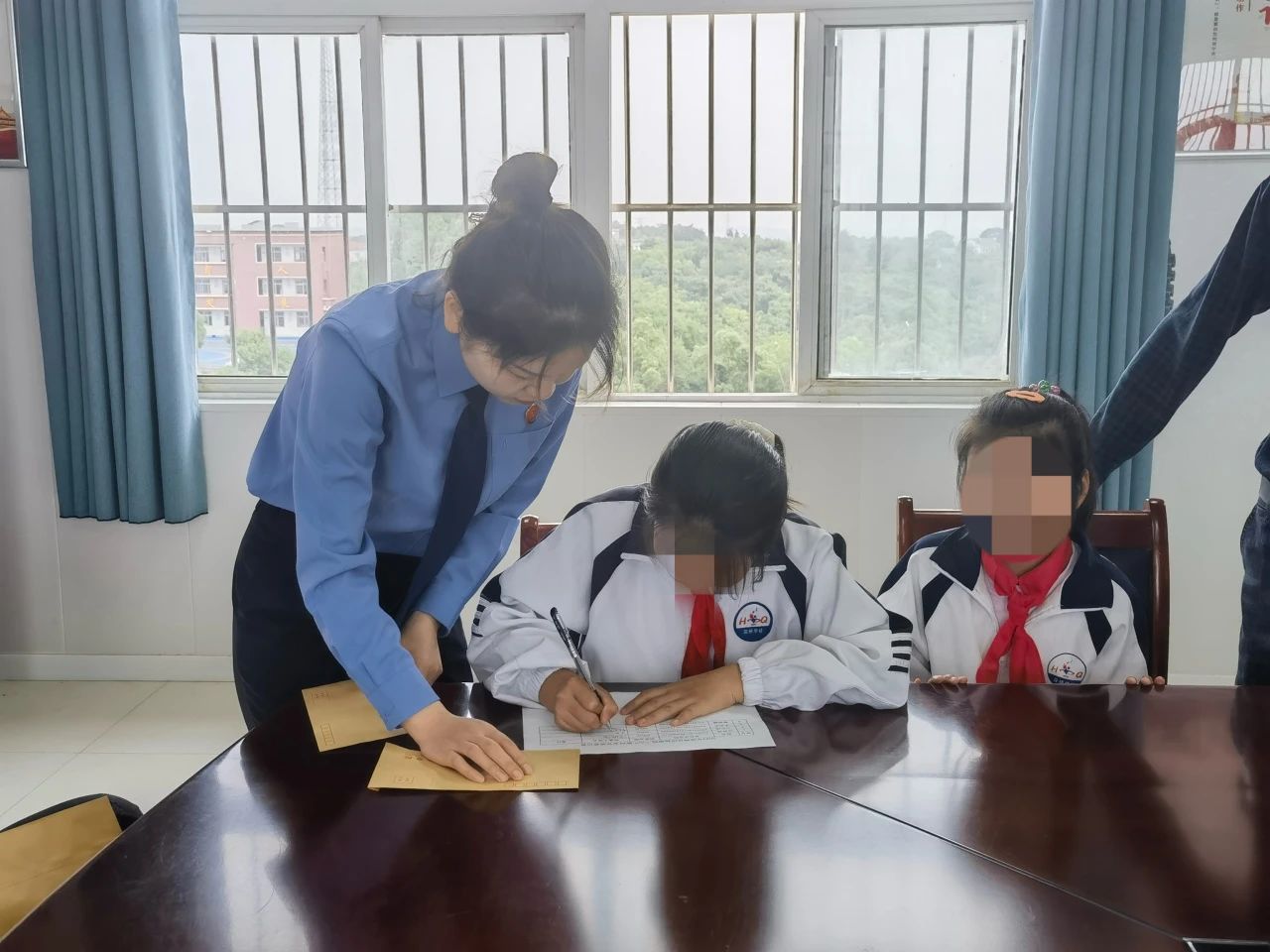 【“检教同行，共护成长”检察开放日③】“六一”慰问送温暖