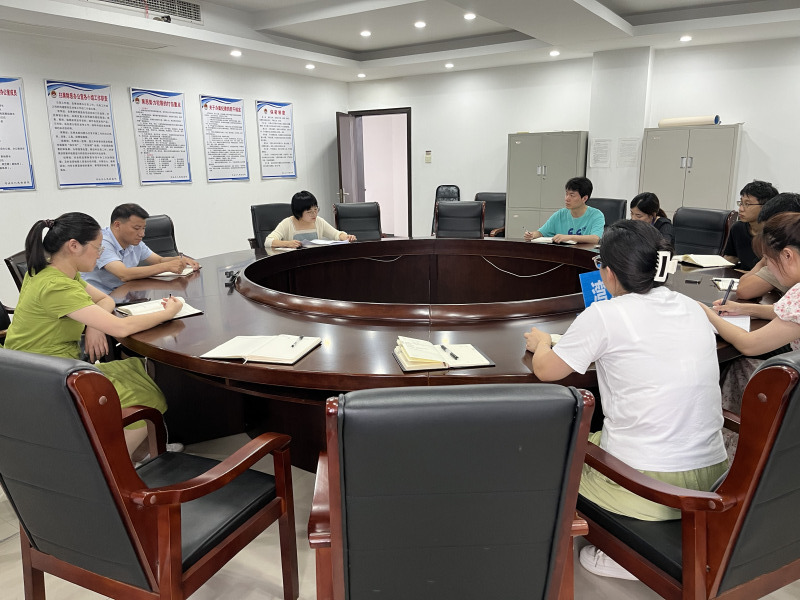 第一党支部学习.jpg